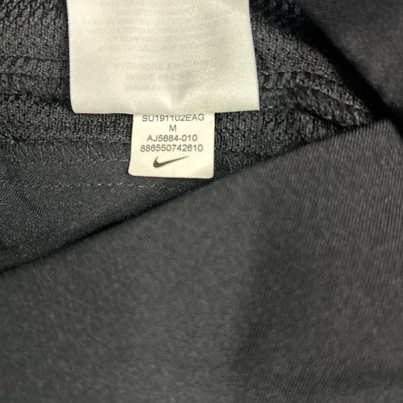 Nike Shorts Women's Medium Elastic Drawstring Waist Activewear Athleisure - Picture 9 of 13